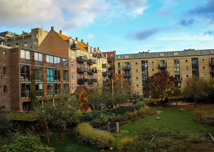 Centrally Located 4 Room Apartment
